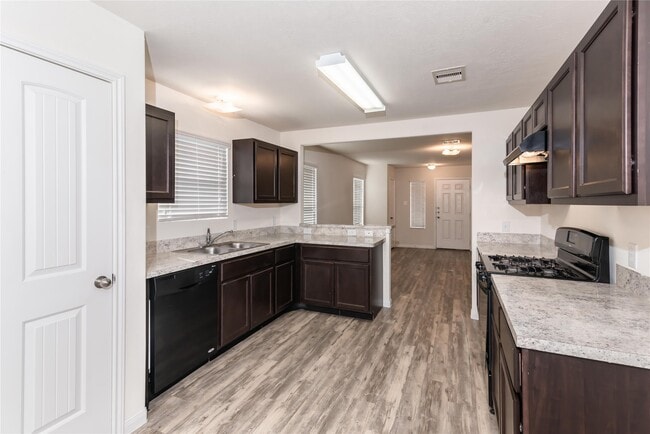 Photo - 5308 Rio Sabinas St House