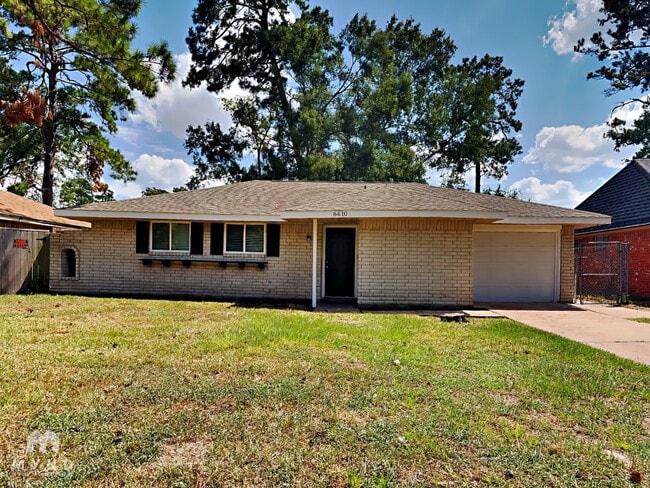 Building Photo - 6410 Harcourt Dr