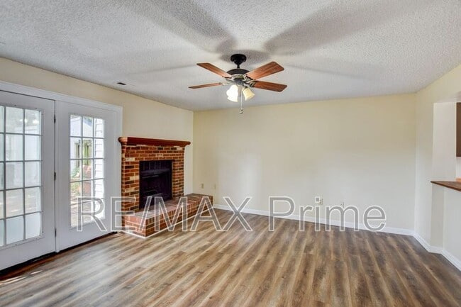 Photo - 4705 White Tail Ct