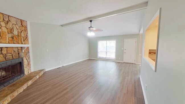 Photo - 731 Prestige Blvd