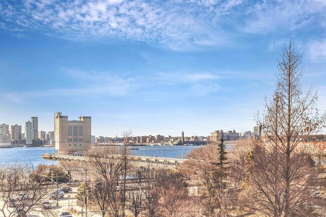 Photo - 471 Washington St