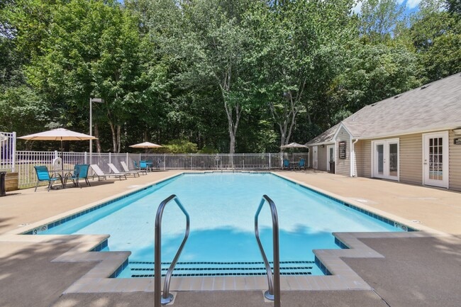 Photo - Stonegate Apartments