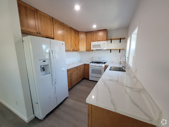 Building Photo - 1226 York St Rental