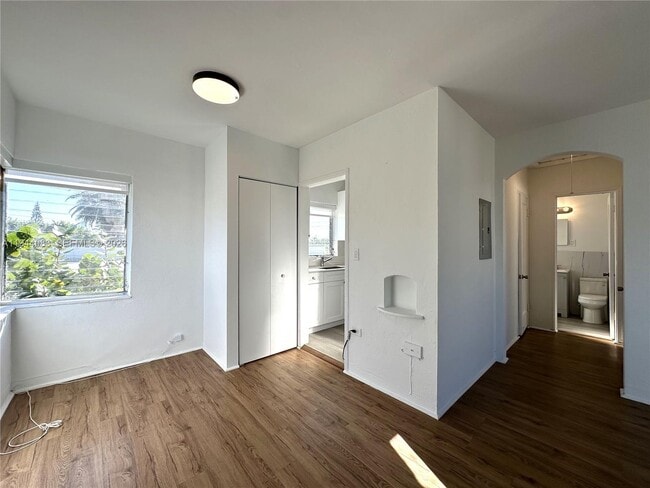 Photo - 1910 Biarritz Dr Unit 3