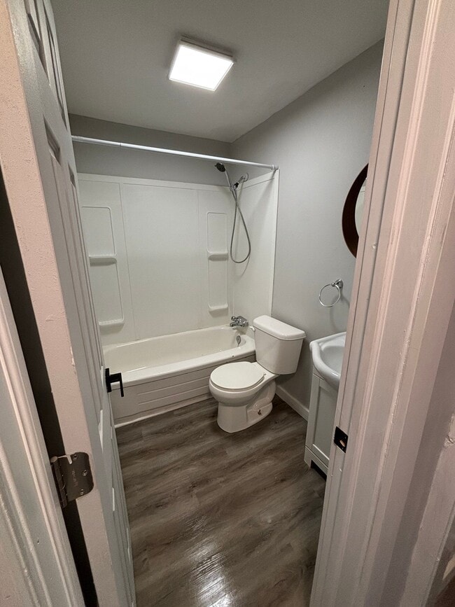 Photo - 30 Parkwood Dr Unit 19