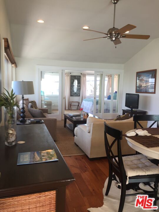 3952 Las Flores Canyon Rd