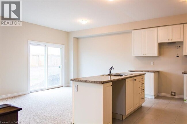 Photo - 25 Pinot Cres