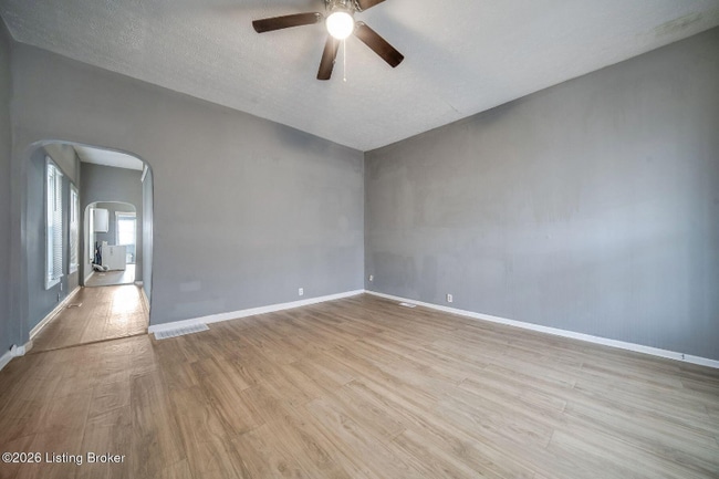 Photo - 427 1/2 N 28th St