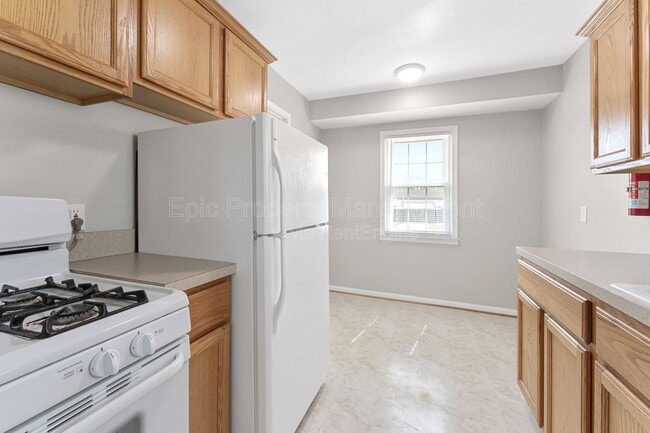 Photo - 1778 Warwick Ave