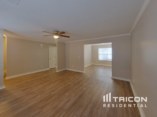 Photo - 509 Gisbourne Ln