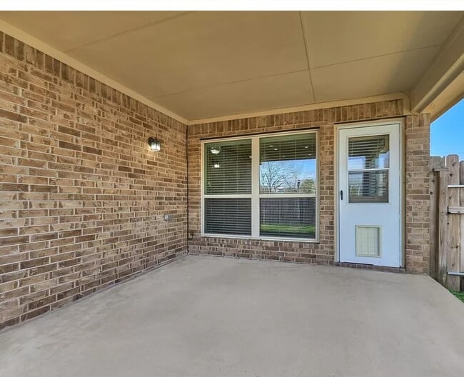 Covered Patio - 13210 Raintree Dr