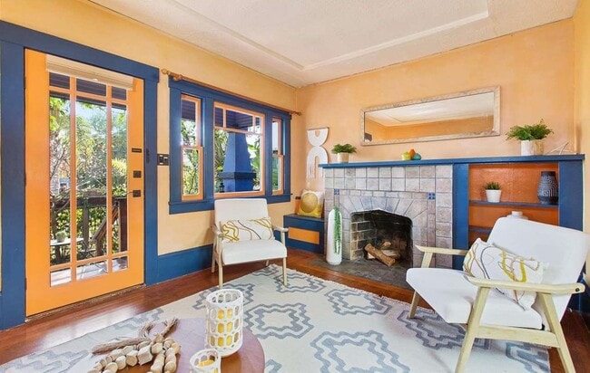 Building Photo - 448 60th St