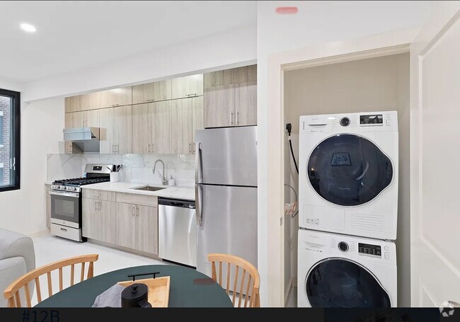 Building Photo - 124-28 Queens Blvd Rental