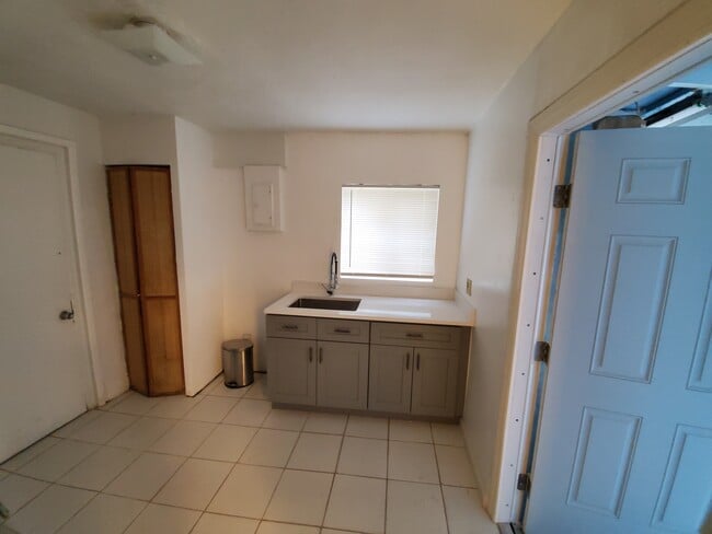 Photo - 5091 Adams Rd