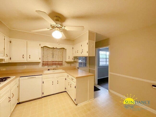 Photo - 3 Bedroom 2 Bathroom Home in Kenwood Subdi...