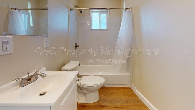 Photo - 1384 Darwin St Unidad A