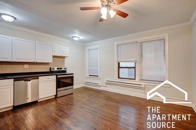 Photo - 3345 N Marshfield Ave Unit 309