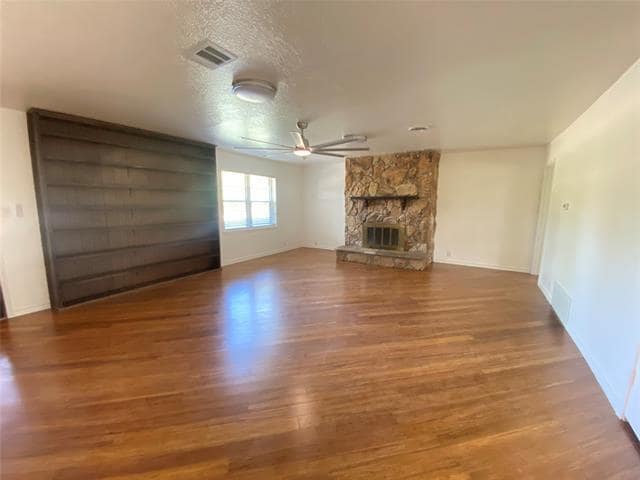 Photo - 470 W Purnell St