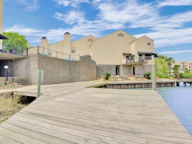 Building Photo - 1140 Marina Bay Dr Unit 110A