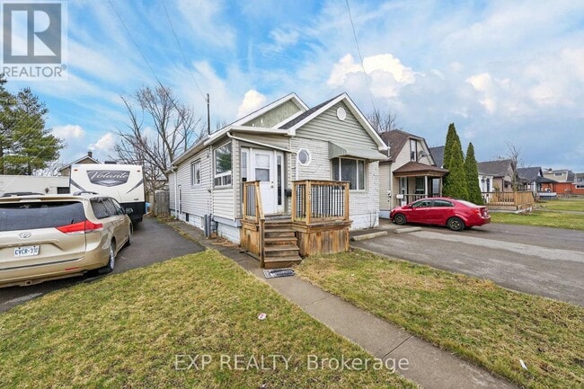 Photo - 150 Crowland Ave