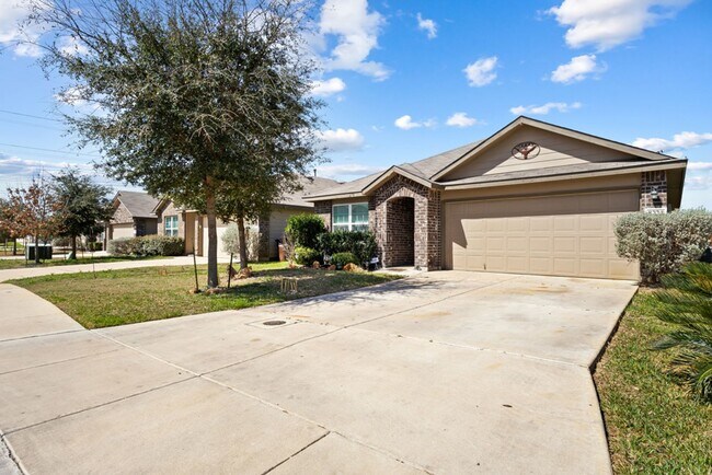 Photo - Beautiful Single-Story 4BR Home in Kendall Brook | Solar Panels Included