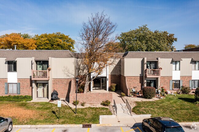 Entrance - Farmingdale North Condos