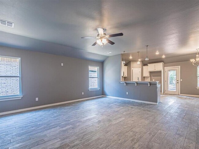 Photo - 409 Grove St