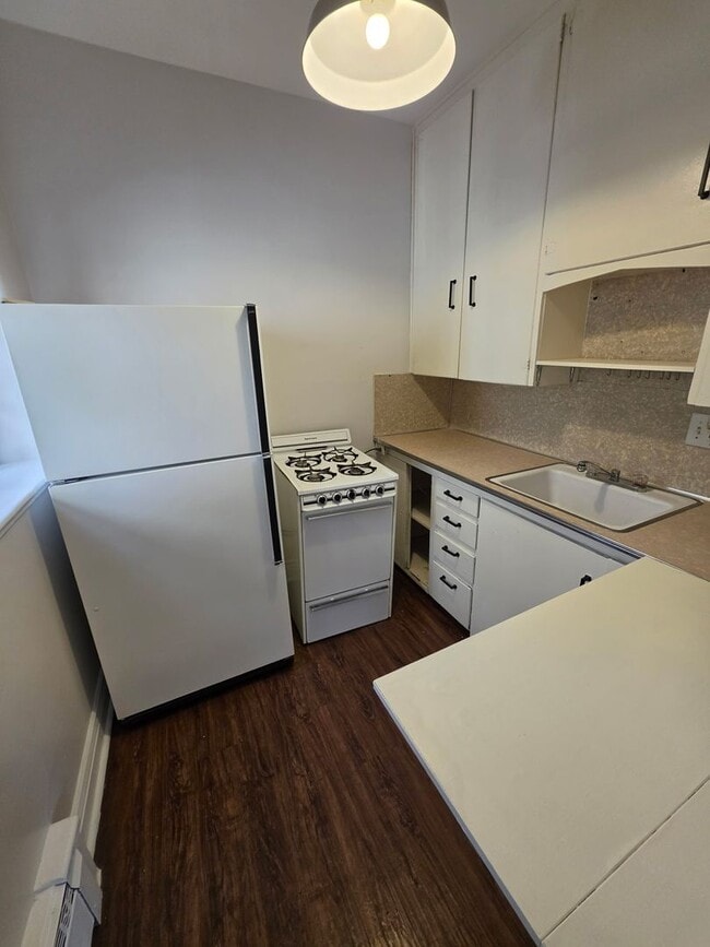 Photo - Studio Apartment Close to City Park! Unidad #2