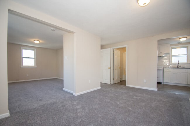 Photo - 404 E Barnard St Unit Rear