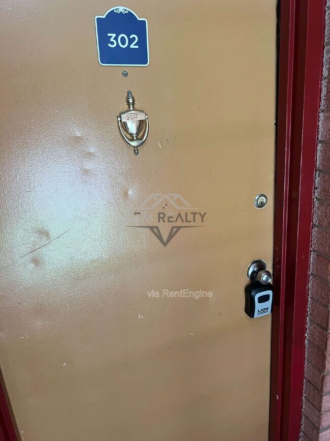 Photo - 14404 Gemstone Dr Unit 302