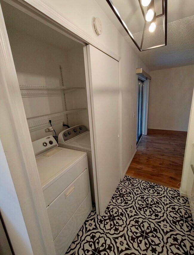 Área de lavandería - 4124 Pershing Pointe Pl Unidad # 7