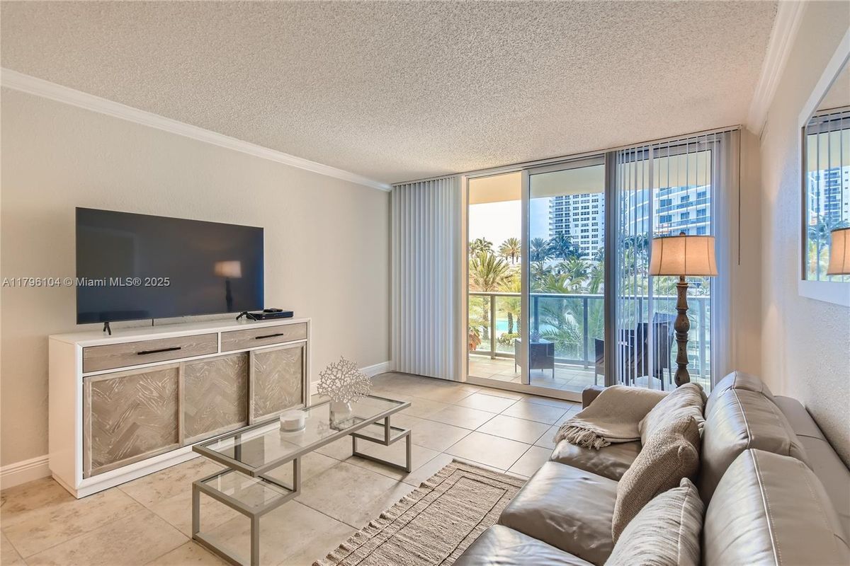 Photo - 2501 S Ocean Dr Rental