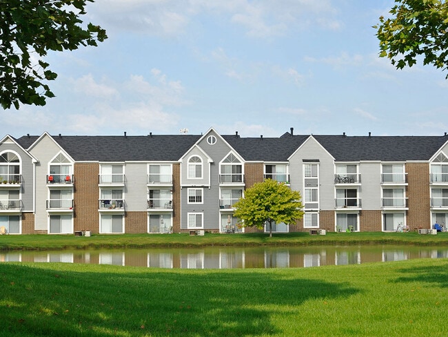 Impresionantes vistas al lago - Southport Apartments