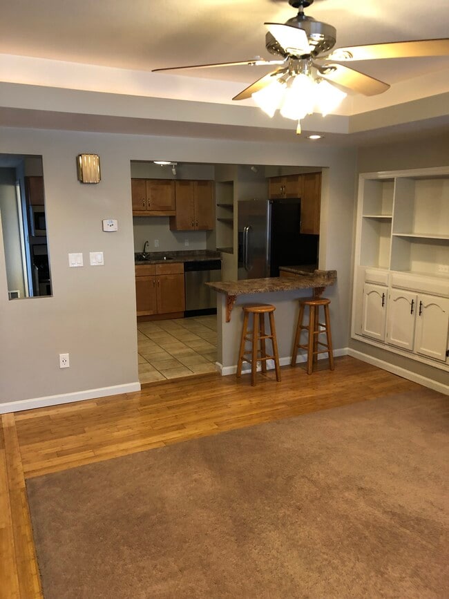 Photo - 2325 Sierra St