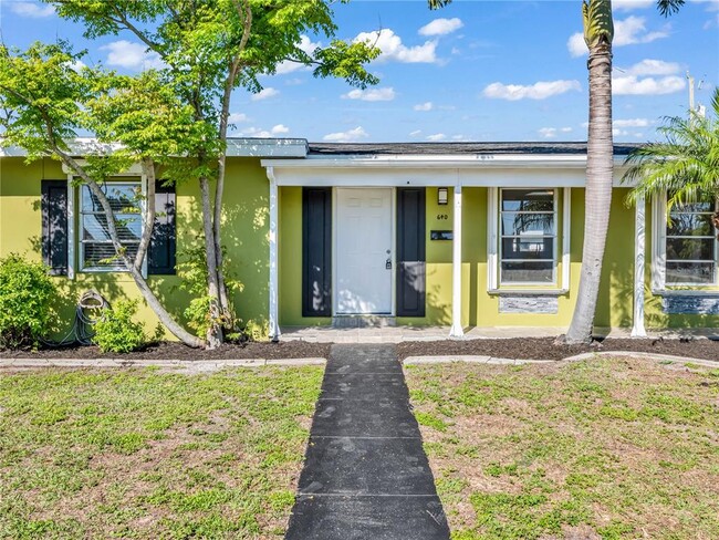 Photo - 640 Dalton Blvd