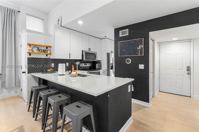 Photo - 312 West Dr Unit 312