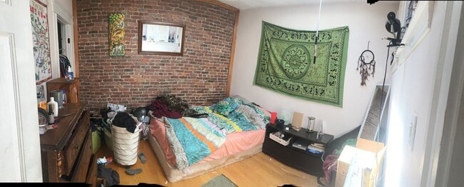 Building Photo - 24 S Huntington Ave Unit 3