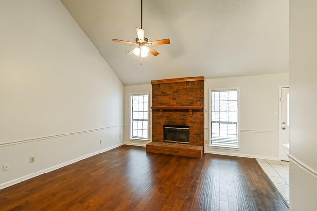 Photo - 3811 Westridge Dr