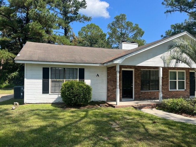 Building Photo - 2BD/1B Duplex Unit A Rental