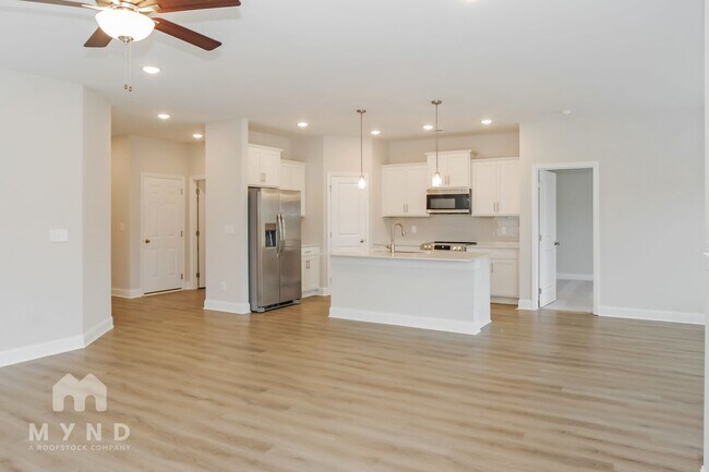 Photo - 219 Pine Is Ave