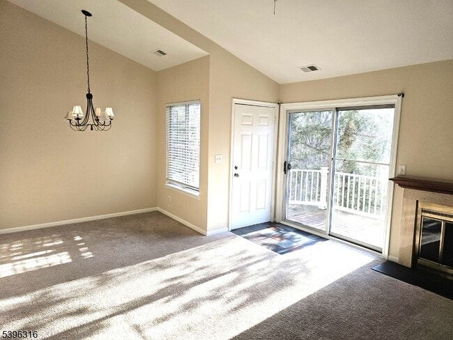 Photo - 64 Encampment Dr