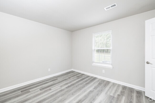 1BR, 1BA - 730SF - Bedroom