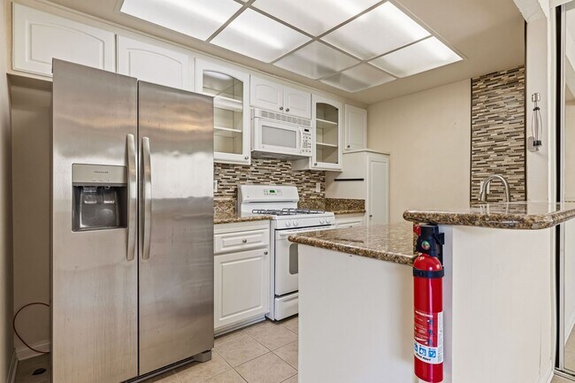 Photo - 16040 Leffingwell Rd