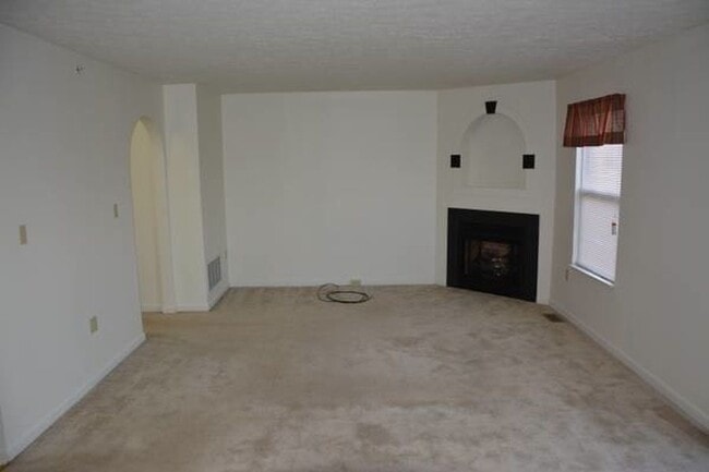 Photo - 137 mountain drive