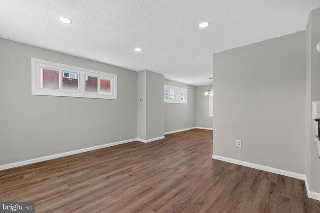 Photo - 1524 Barkley Ave