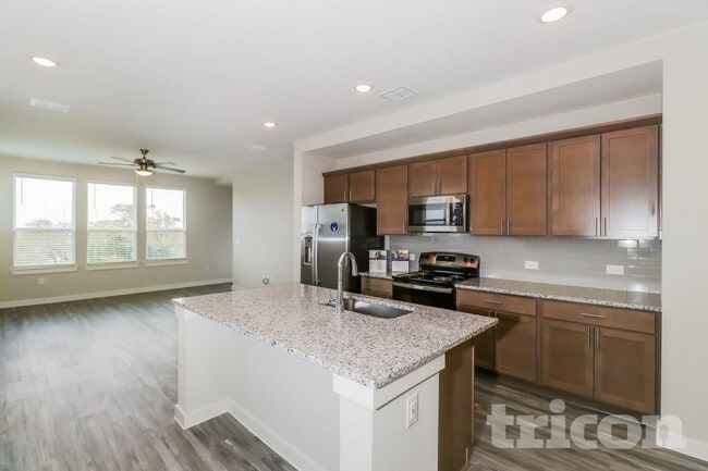 Photo - 620 Raglands Rd