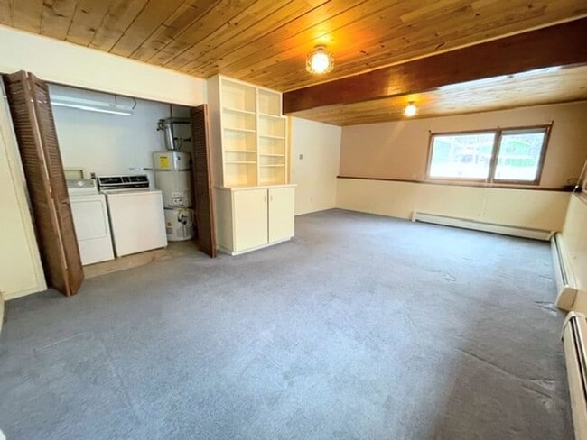 Photo - 2405 Glenkerry Dr