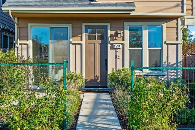 Photo - 2 bed 2.5 bath + Bonus Room Newer Construction Home Available Now!
