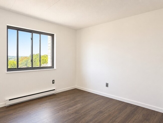 Photo - 308 Quarry St Unit 405