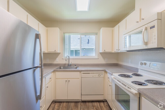2BR, 1BA